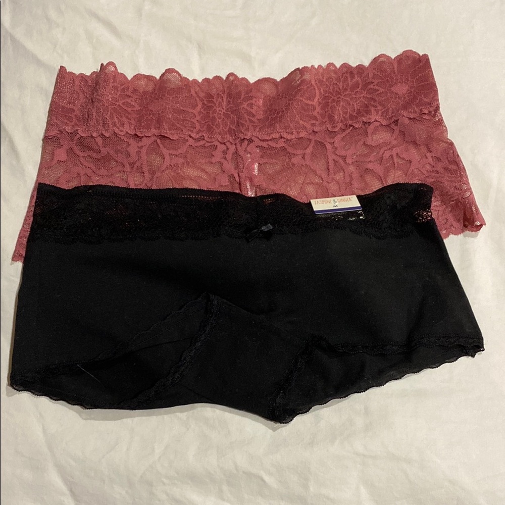 Jasmine & Ginger Floral Lace Shorts